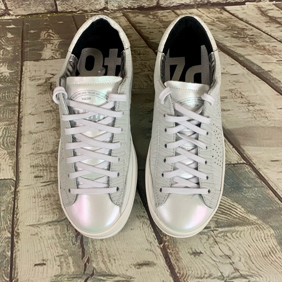 P448 John Sneakers Low Top Lace Up Iridescent White Beige Sz 35 EU/ 5-5.5 US - Picture 16 of 16